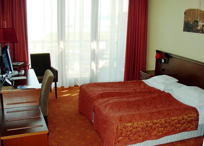 Otel Golden 4*