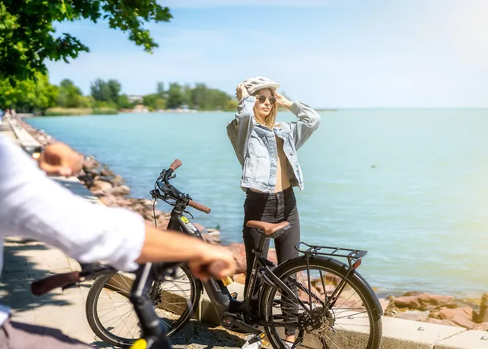 Golden 4* バラトンフレド